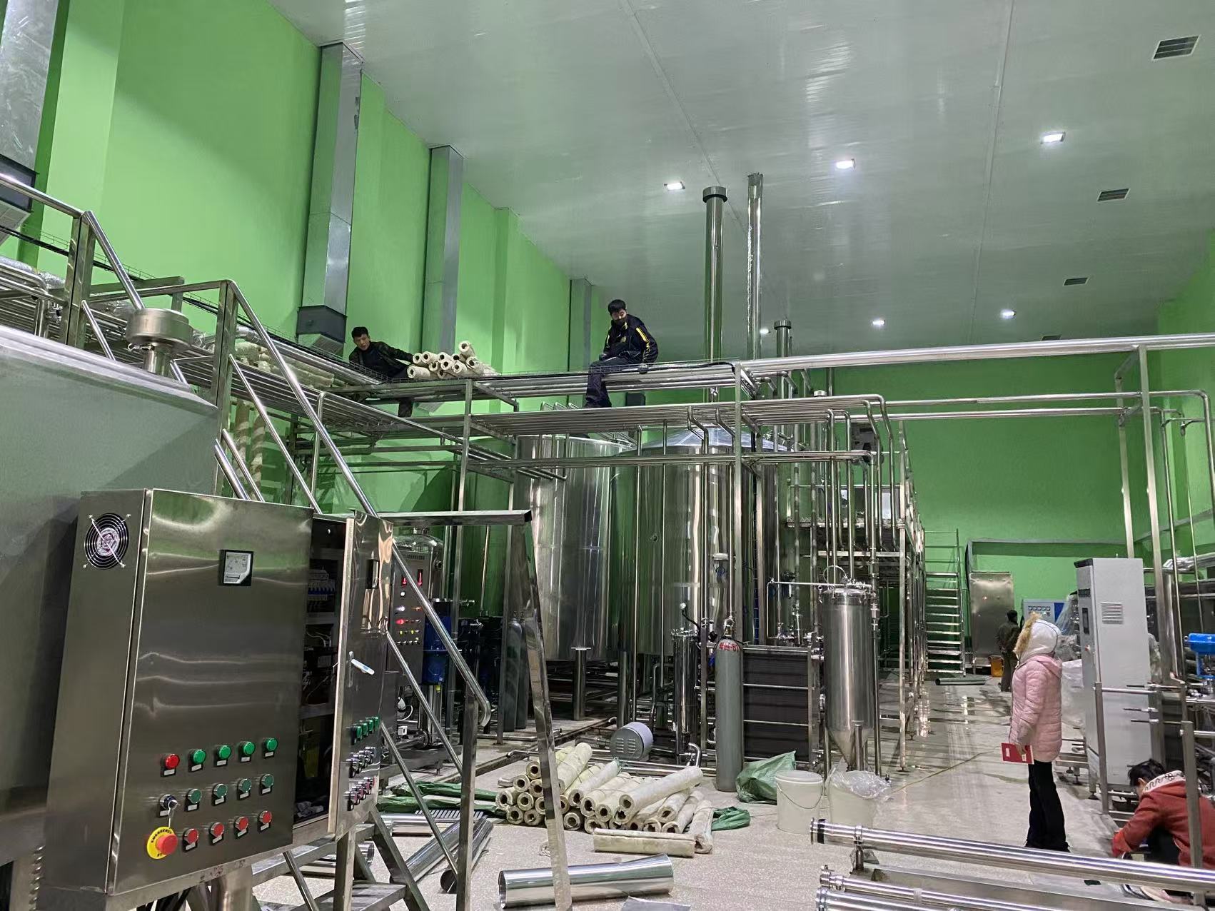 阿巴嘎精酿啤酒设备厂—精酿啤酒设备制造：传承工艺与创新科技的交融